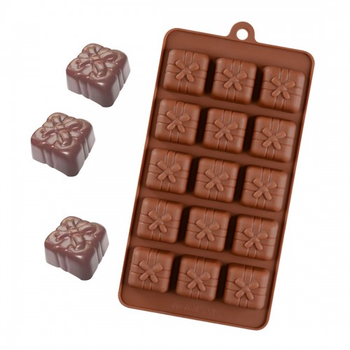 Форма для шоколада и льда силикон "Подарки" 15 ячеек (21х11 см)
