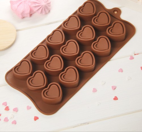 Форма для шоколада и льда силикон "Сердце" 15 ячеек 22х10,5х1,7 см