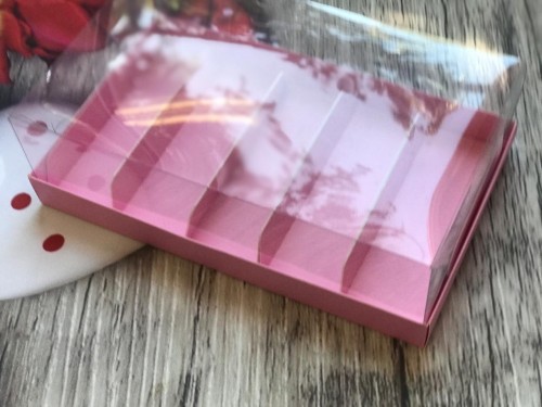 Коробка для эклеров с прозрачным куполом (розовая) 220х135х70 мм