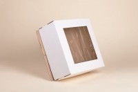 Коробка 300х300х130 мм с окном (Гофрокартон)
