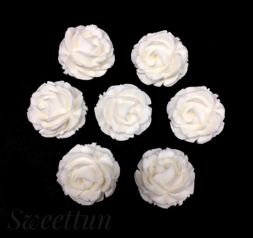 Сахарные цветы "Розы" белые 35 мм (17 шт)